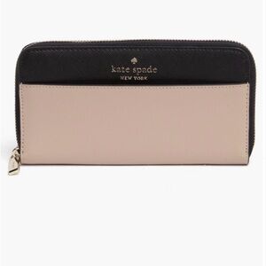 kate spade Two-Tone Black and Blush Zip Wallet nwt